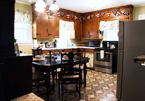 The kitchen is fully-outfitted, too, for those who insist on cooking.