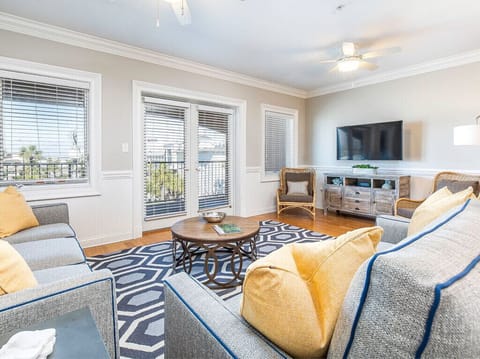Brass Rail 306 Living Area with Sleeper Sofa and Flat-screen TV