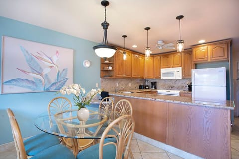 Kahana Sunset B3 -Dining Table