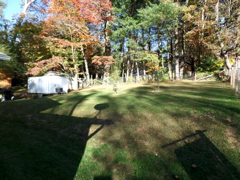 Fenced in Back Yard for Pets!