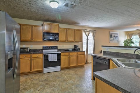 The kitchen is fully equipped to make evening meals a breeze.