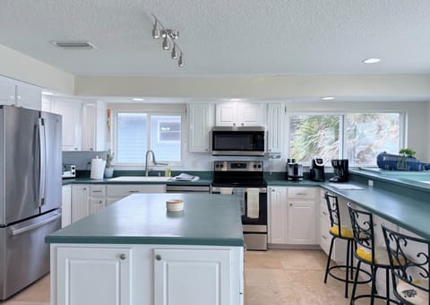 Ideal for cooking and entertaining