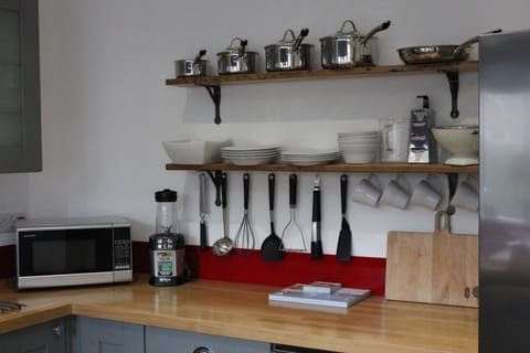Pans, Kitchen Utensils, Crockery, Chopping Board, Cutlery,Tea Towels, Table Mats