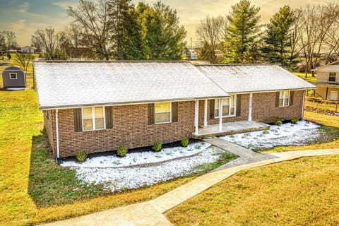 Large driveway with room for 4 cars or 2 vehicles with a trailer