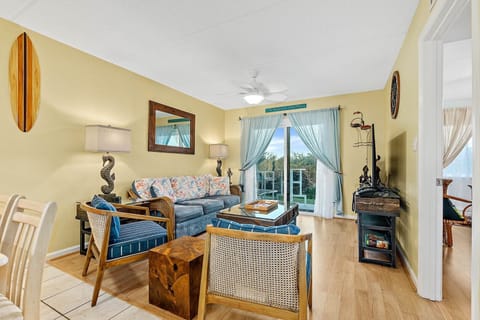 8115 Living Area