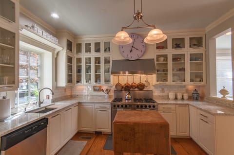 Gourmet cook"s dream kitchen