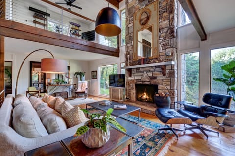 Living Room - Main Level 