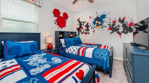 Twin/Double Bedroom 6 Upstairs
Shared Bathroom-Shower
40" Smart TV