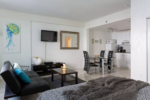 Open concept living room/dining