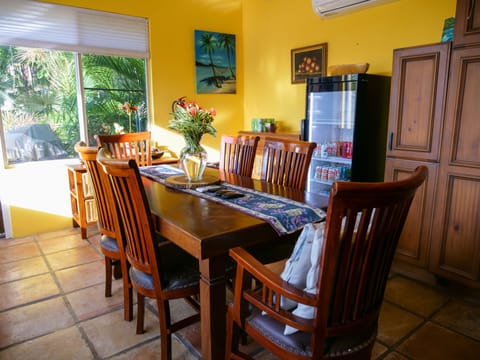 Dining Room off of the kitchen seats 6