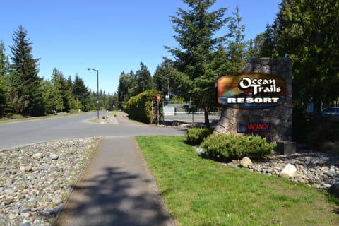 Entrance to Ocean Trails Resort