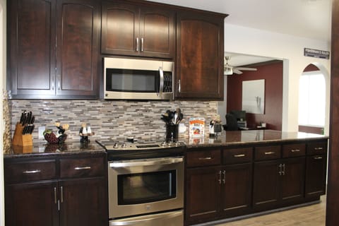 Kitchen cooking area