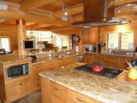 Chef's Gourmet Kitchen - you can taste the goodness now!