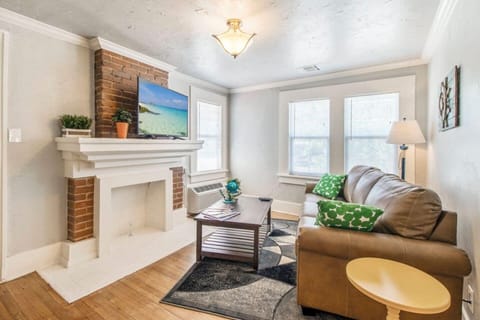 Living room with 55" TV