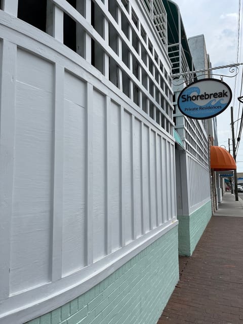 Prime location.  Park and walk to everything WB has to offer.