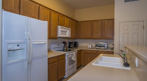 Fully equipped kitchen with all the amenities of home.