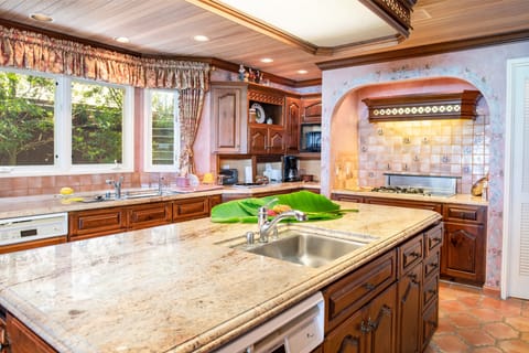 Kitchen Island