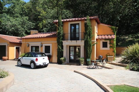 Guest Cottage