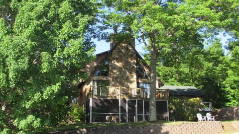 Enjoy life on the lake with all the amenities of home.