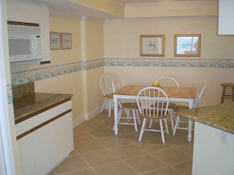 Breakfast area in the kitchen.