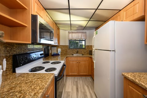 Full kitchen with appliances just like at home