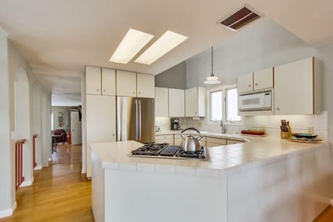 New appliances and fully stocked kitchen.