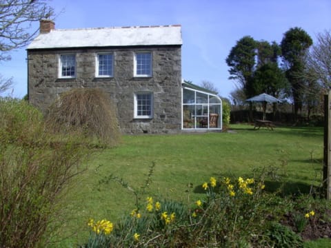 Mount Earl & garden