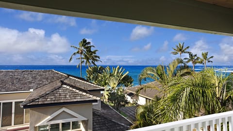 Villa Kailani Townhomes at Poipu Beach A - Ocean View Master Bedroom Lanai