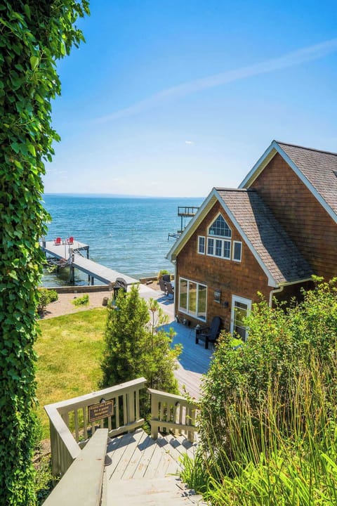 Welcome to Drift Away—your peaceful home on Seneca Lake.