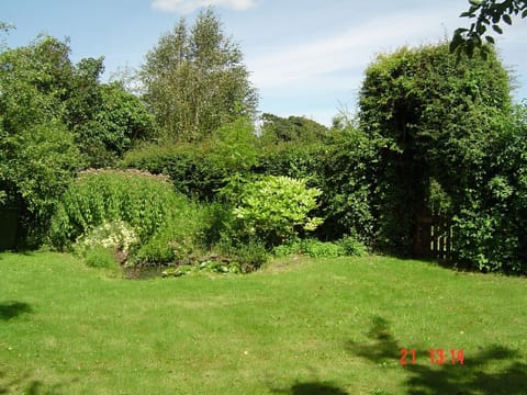 Private secluded garden