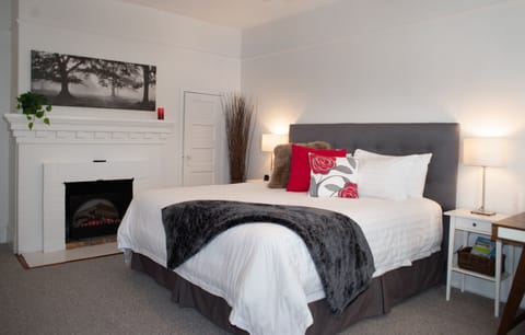 Comfortable King Bed