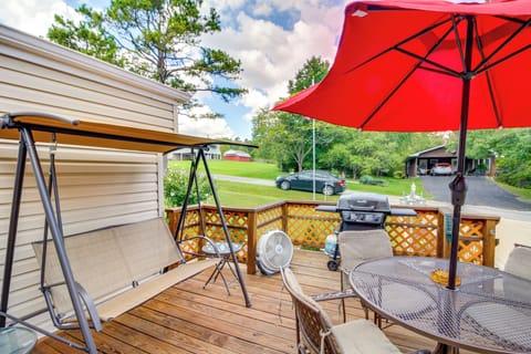 Furnished Deck | Outdoor Dining | Gas Grill