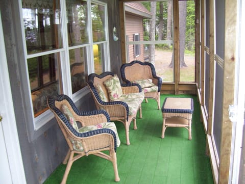 Screened in front porch