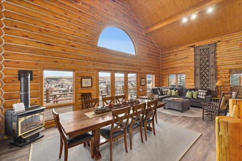 Spruce Lodge overlooking Red Lodge