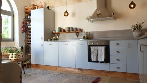 The new kitchen (2016)