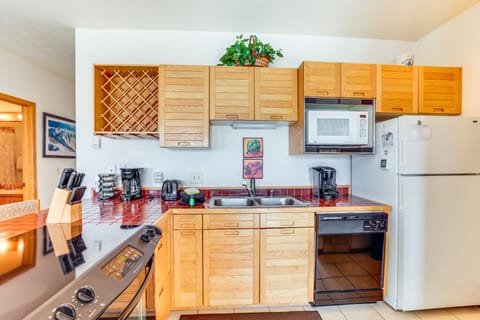 Kitchen  | Cooking Basics | Dishware/Flatware