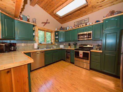 All new appliances with plenty of light