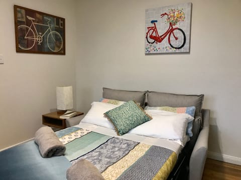 Second TV sitting room with sofa bed