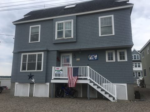 Flip Flop Cottage front view