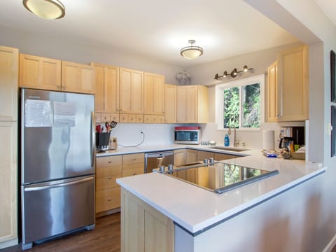 Meal prepping is a breeze in this kitchen