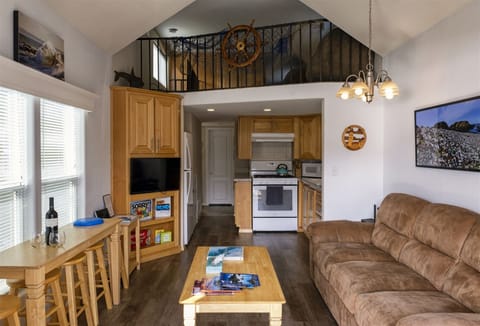 Emmanuel - The living room