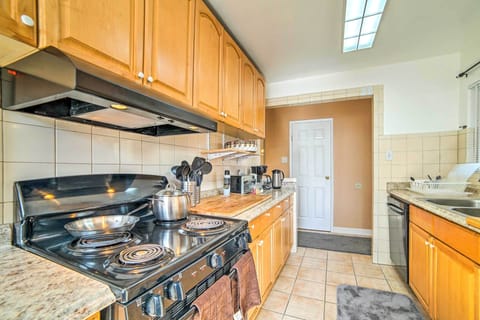 Kitchen | Toaster | Crockpot | Coffee Grinder | Trash Bags & Paper Towels