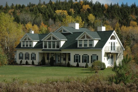 Nestled in the country.This is your view as you enter the property.