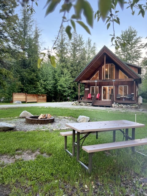 Spacious and relaxing outdoor space.  Enjoy ample and all level parking area.