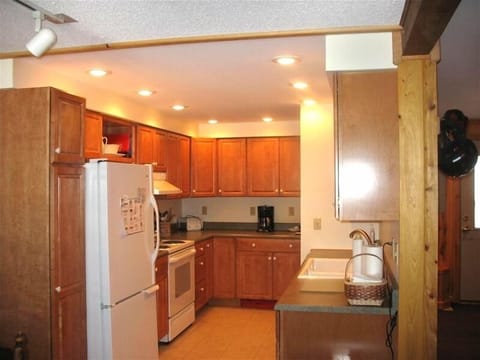 Well stocked kitchen to prepare meals for a large group