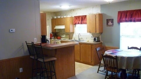 Fully-Equipped Kitchen with Bar and Dining