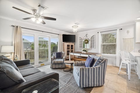 Living room/ dining room combo. New sliding door and new windows 2023!