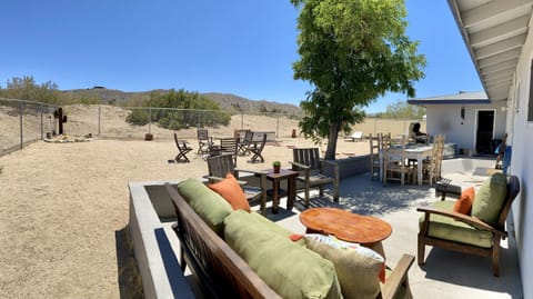 Acres of unobstructed desert views on back patio
