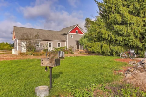 Suttons Bay Vacation Rental | 2BR | 1BA | 1,150 Sq Ft | Stairs Required