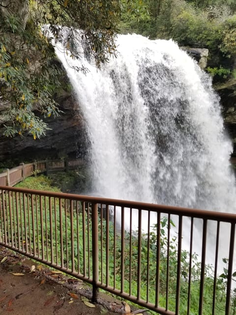 Dry Falls, can walk behind